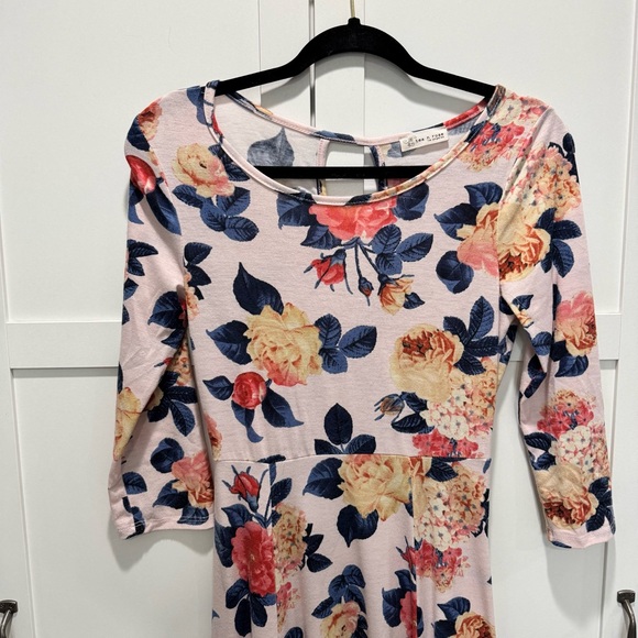 Shop Stevie: Tea N Rose Pink Floral Print Maxi Dress - Picture 3 of 5